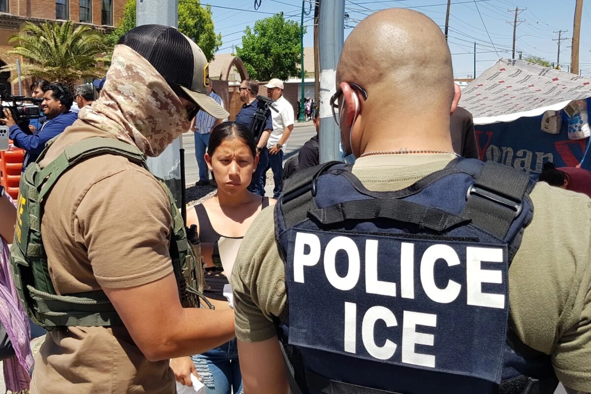 Familias de migrantes en Virginia han dejado de buscar alimentos por temor a redadas del ICE