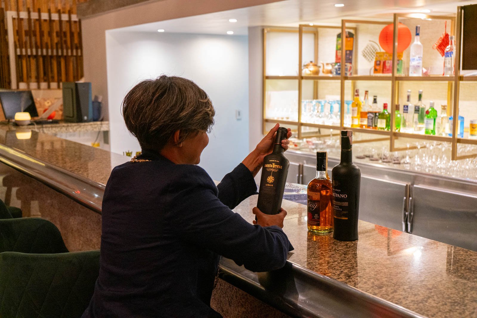 El ron venezolano entre la maestría de una ronmelier y el arte de un bartender