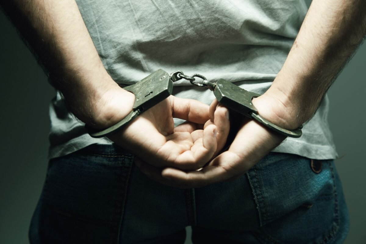 Detuvieron a un hombre que se hacía pasar por parquero para robar en Caracas