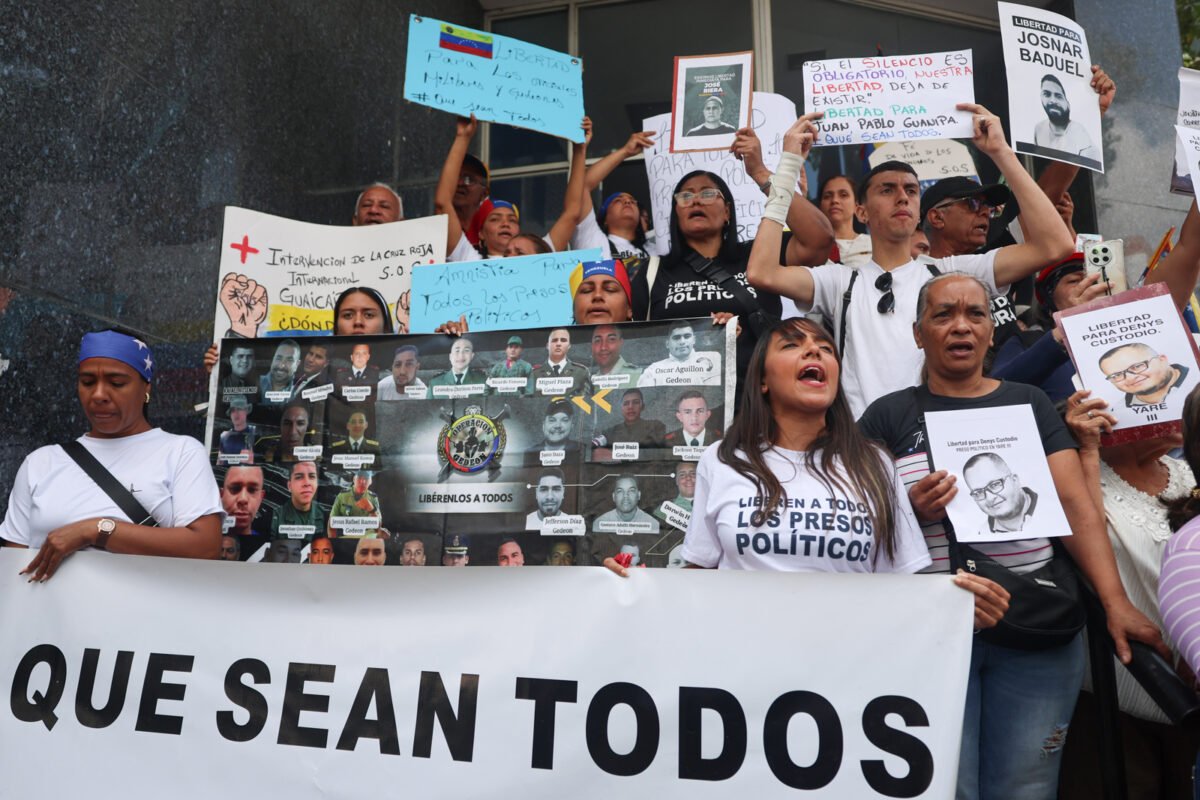 El clamor de Nicmer Evans y Martha Tineo por la libertad plena de los presos políticos