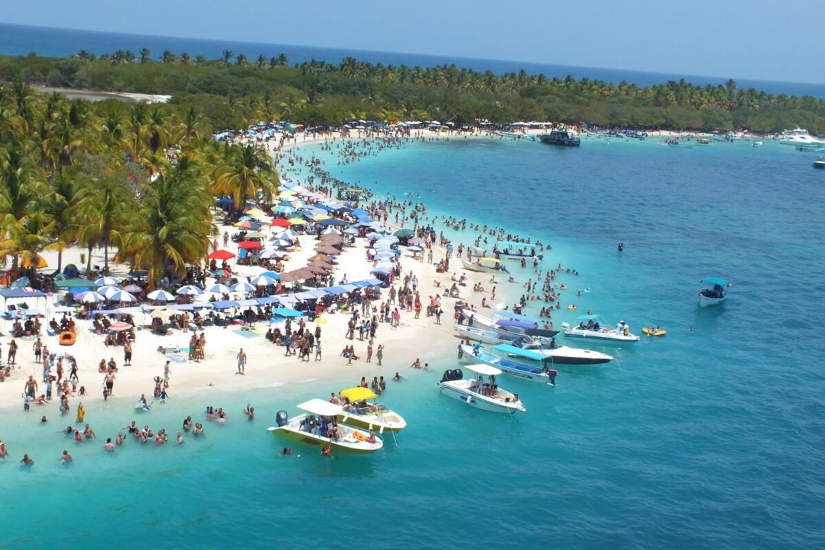 Experto advirtió que parques nacionales con playas necesitan mayor vigilancia durante temporadas vacacionales