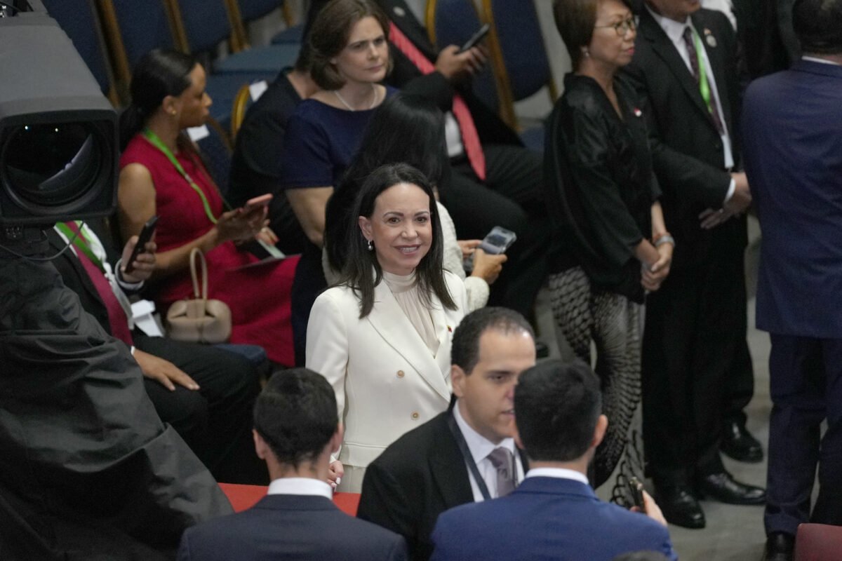 María Corina Machado se reúne con la comunidad venezolana en una concentración en Chile 