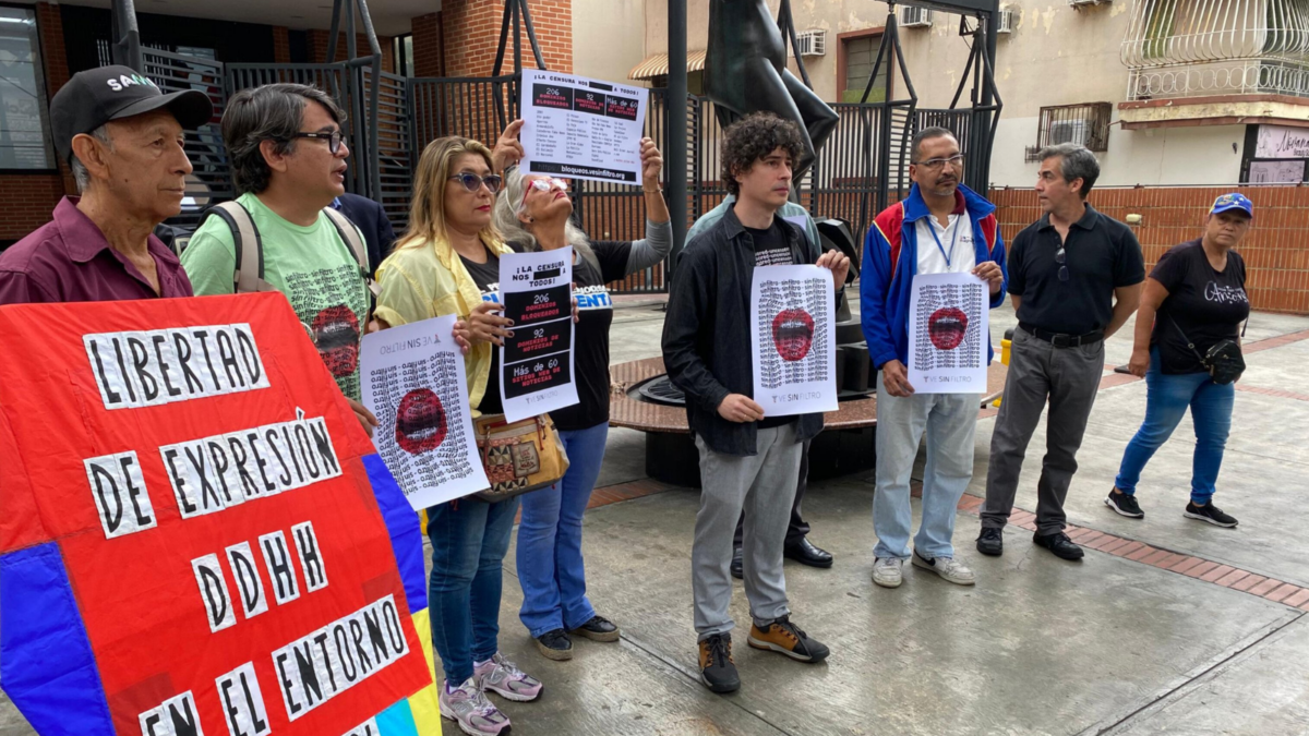 Protestaron frente a Conatel para exigir el cese de bloqueo a sitios web en Venezuela 