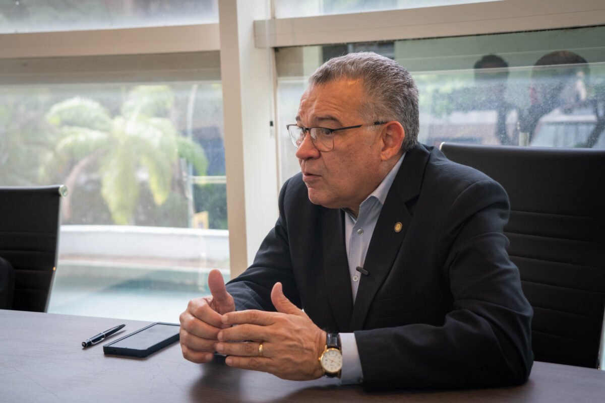 Enrique Márquez: “Creo que las elecciones tenemos que ganárnoslas”