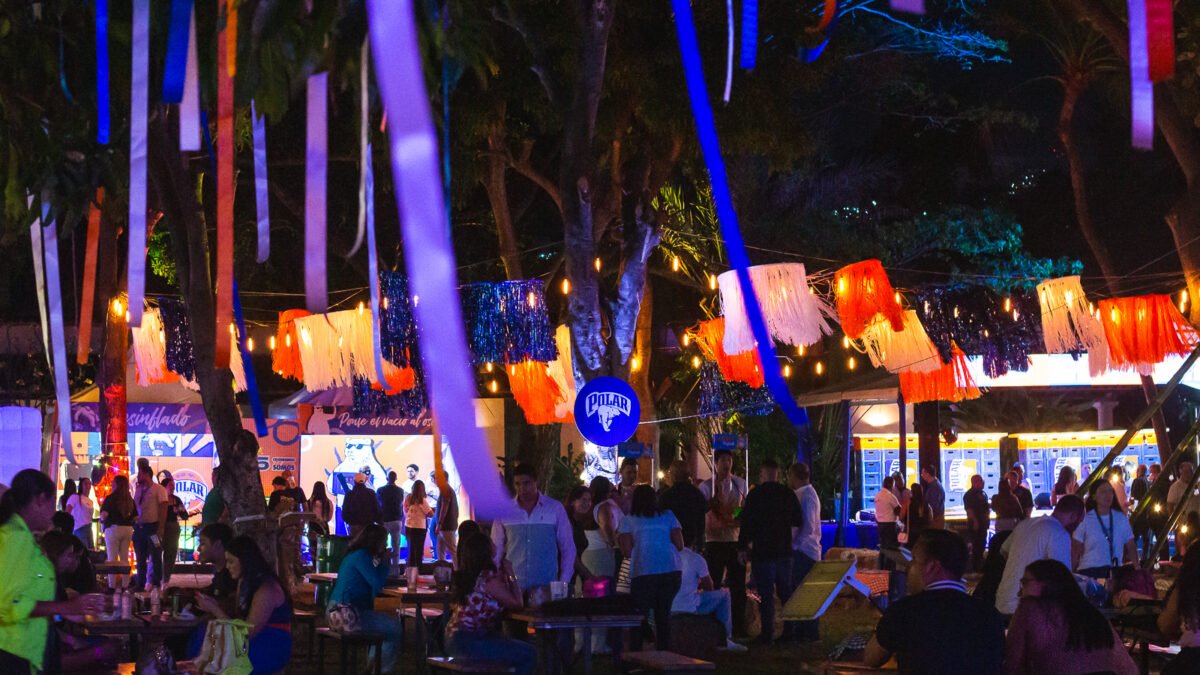 Caracas baila salsa para reencontrarse: una noche con Porfi Baloa y sus Adolescentes en La Clave