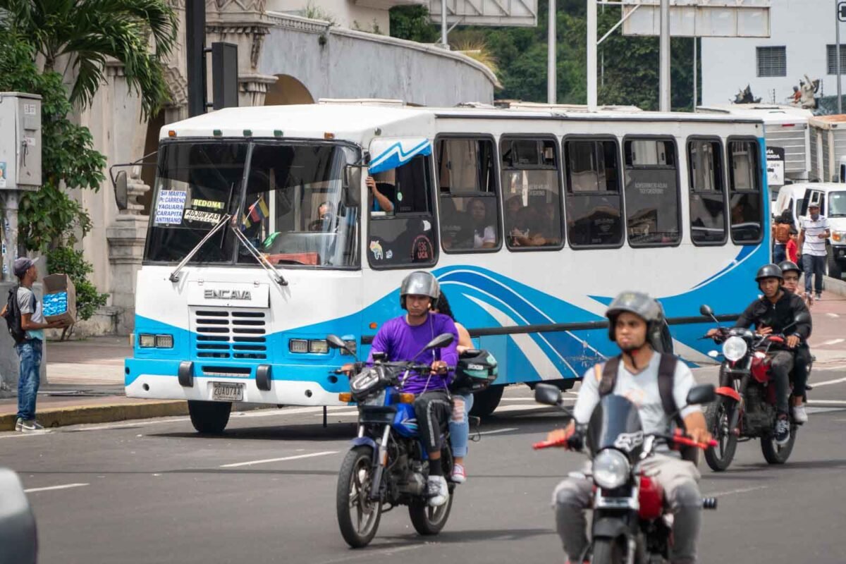 Transporte público Caracas, buses Caracas, bus, buses, encava, movilidad urbana Venezuela, transporte colectivo Caracas, transporte público Caracas, El Diario, José Daniel Ramos