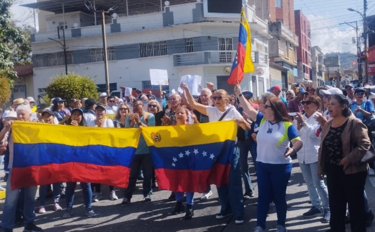 Así transcurrió la marcha de gremios y pensionados en el interior de Venezuela 