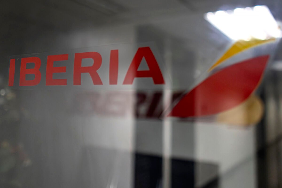 #TeExplicamosElDía | Martes 7 de abril Iberia y Plus Ultra extendieron suspensión de vuelos a Venezuela hasta finales de enero