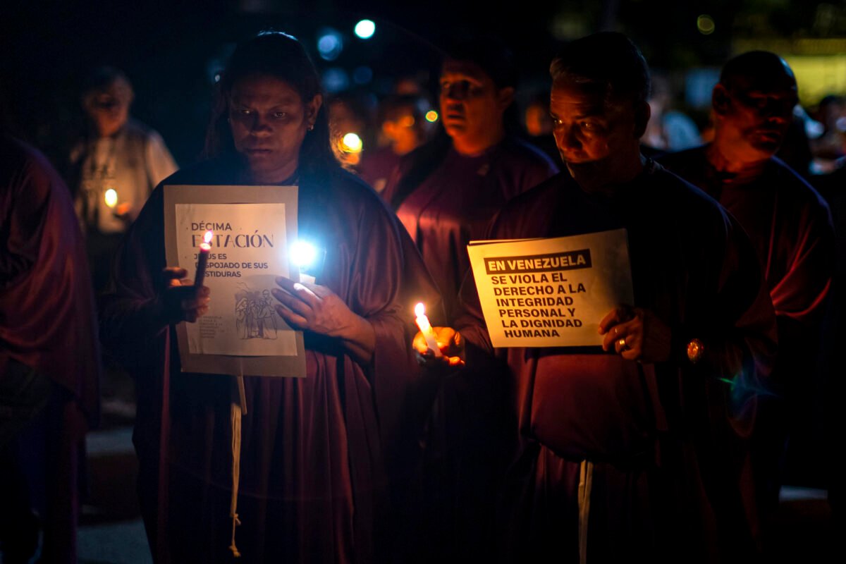 Así fue el viacrucis de los familiares de presos políticos afuera del Rodeo I