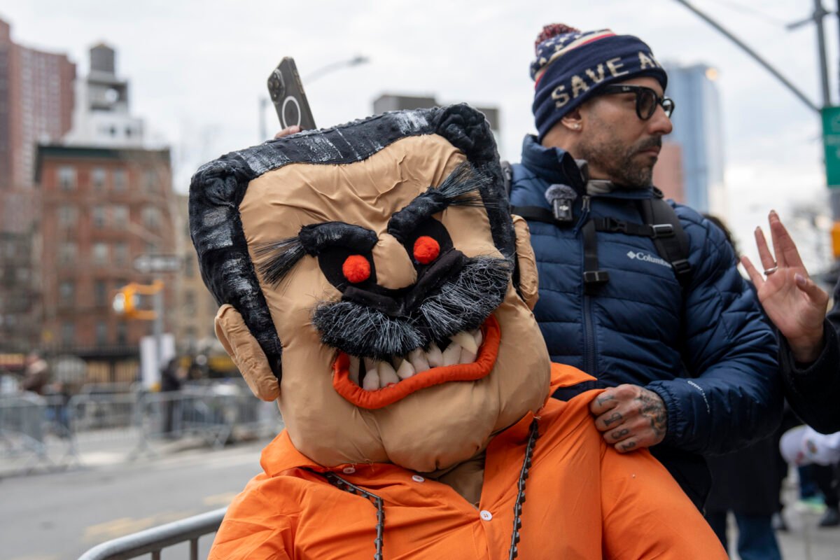 En imágenes: protestas y tensión en Nueva York por audiencia de Maduro en la Corte