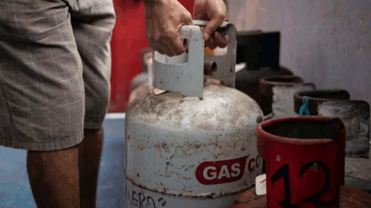 La Alcaldía de Caracas lanzó Gas Caribe, una app para comprar y recargar bombonas: así funciona Explosión por presunta fuga de gas dejó 12 heridos en Anzoátegui ¿Qué hacer si se sospecha una fuga de gas y cómo reportarlo en Caracas? 