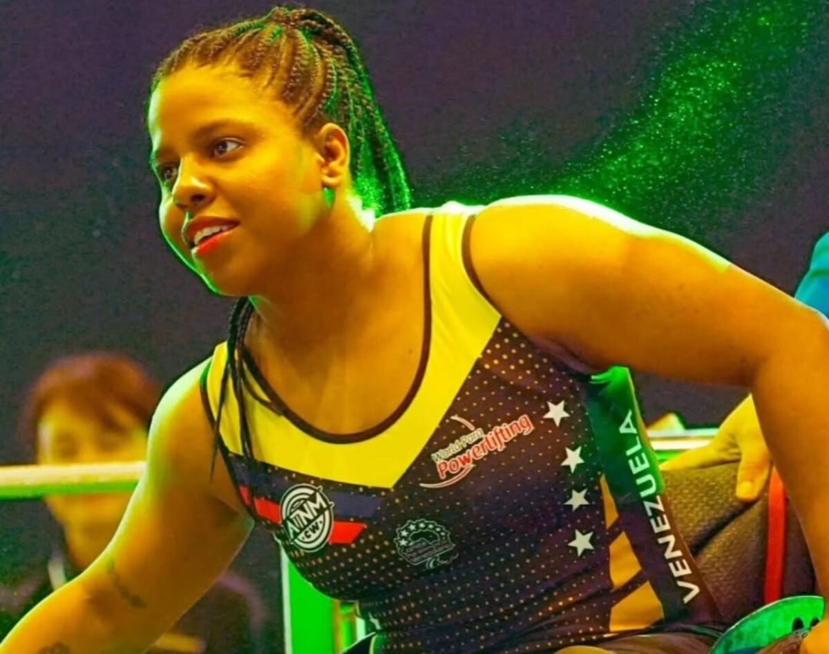 La atleta paralímpica venezolana Clara Fuentes ganó el oro en Campeonato de Parapotencia en Bangkok