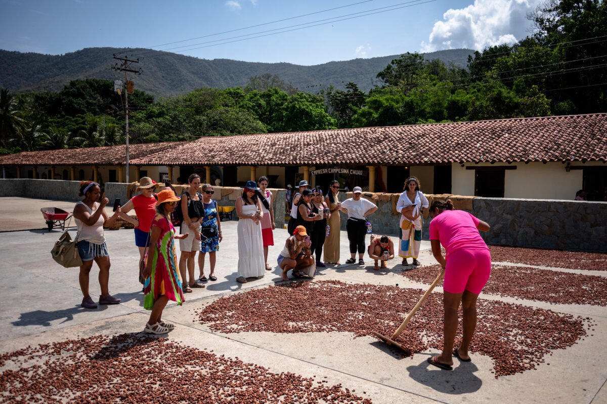 Mujeres, cacao y sal en Chuao: un viaje a lo que significa ser venezolana