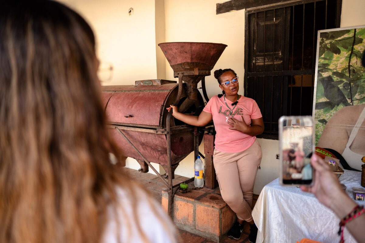 Mujeres, cacao y sal en Chuao: un viaje a lo que significa ser venezolana
