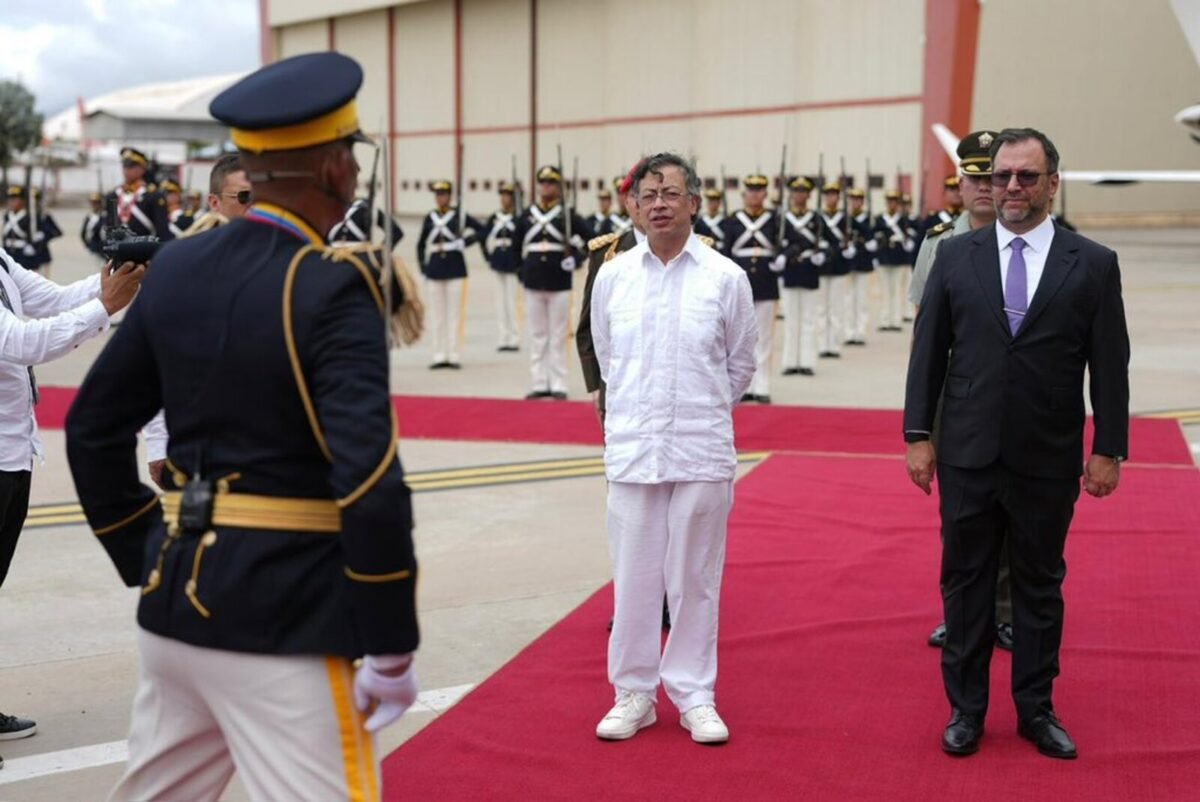 En imágenes: la llegada del presidente Gustavo Petro a Venezuela para reunirse con Delcy Rodríguez