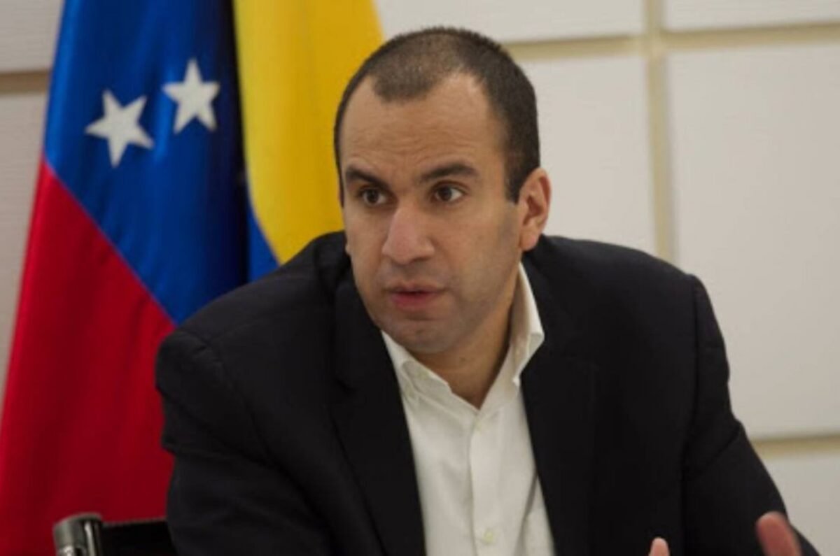 Quién es Larry Devoe, el nuevo fiscal temporal que sustituye a Tarek William Saab