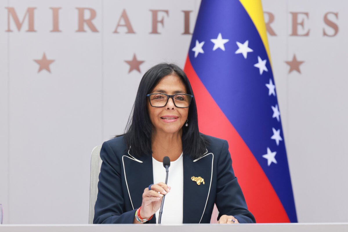 Delcy Rodríguez decretó toda la Semana Santa como no laborable en el sector público