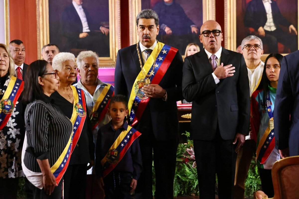 Delcy Rodríguez avanza en el cambio de imagen de su gobierno sin reformas de fondo ¿Qué gobiernos reconocen a Maduro como presidente de Venezuela y cuáles no?
