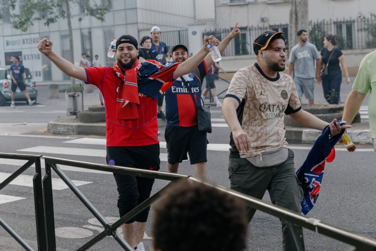 Los festejos por el triunfo del PSG en la Champions League dejaron un muerto y dos heridos muy graves