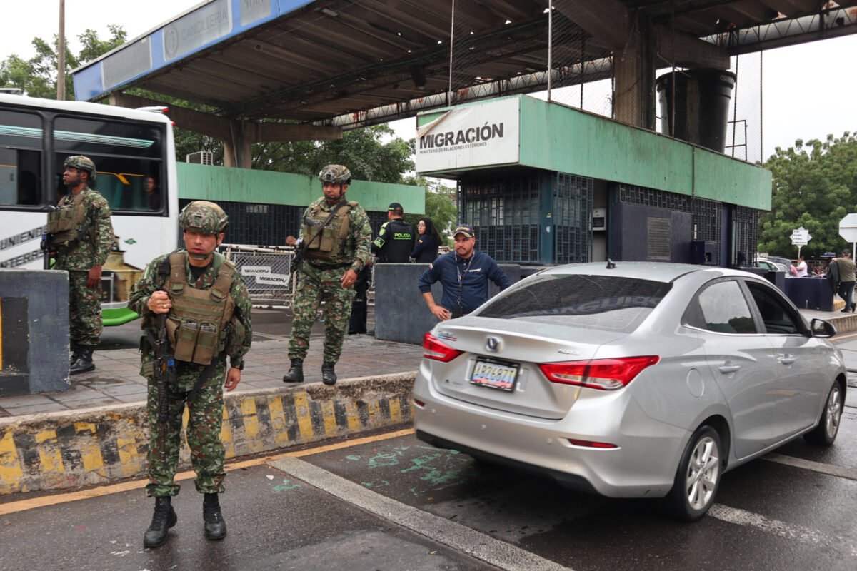 Familiares de 19 colombianos presos en Venezuela protestaron en la frontera y exigen su liberación