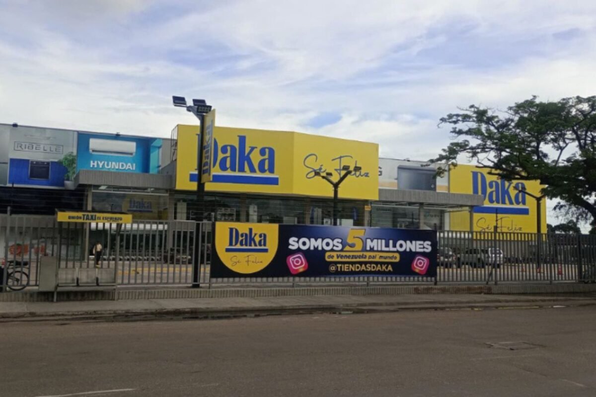 ¿Tiendas Daka regalará 400 refrigeradores y lavadoras por Facebook?