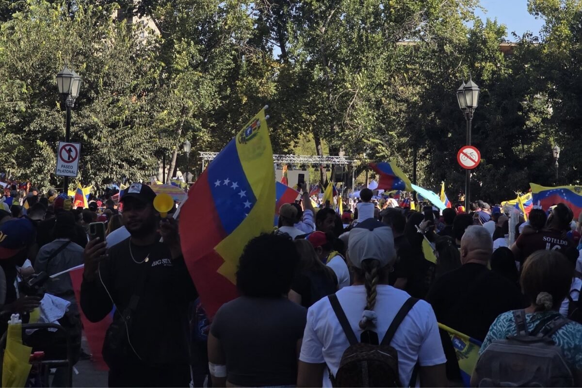 El reencuentro de María Corina Machado con una marea de venezolanos en Chile