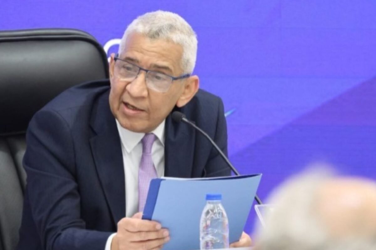 Gobierno evalúa una reforma de la Ley del Trabajo en medio de presiones salariales