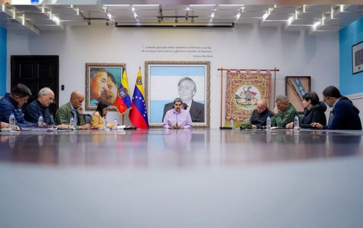 Delcy Rodríguez avanza en el cambio de imagen de su gobierno sin reformas de fondo Delcy Rodríguez avanza en el cambio de imagen de su gobierno sin reformas de fondo