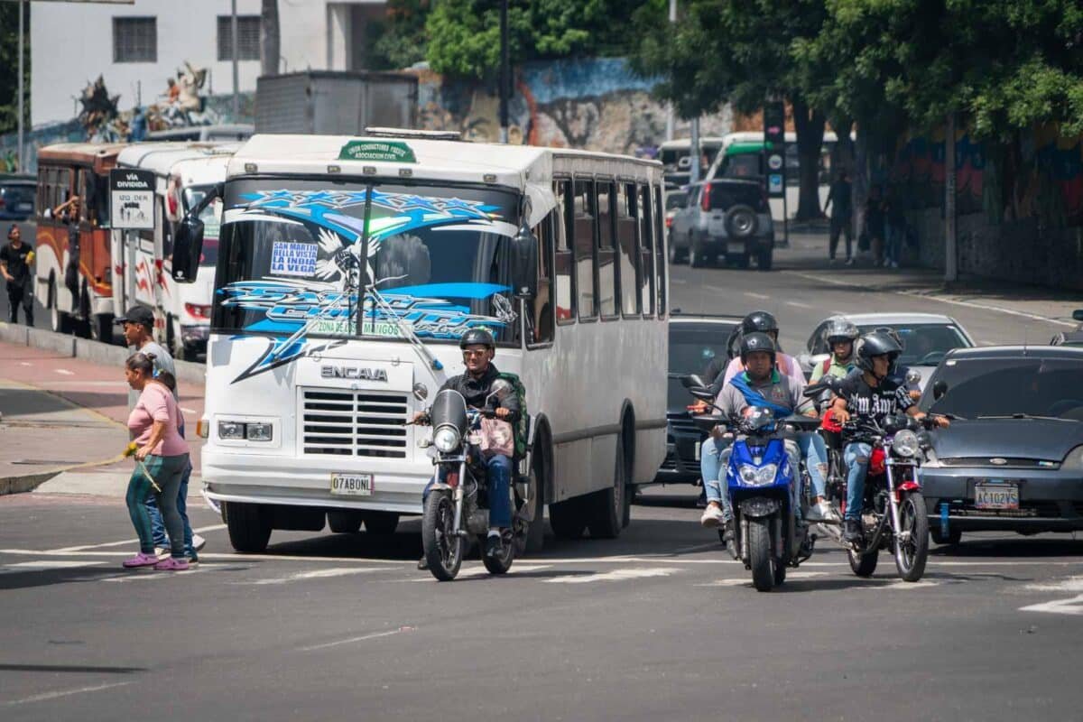 #TeExplicamosElDía | Lunes 16 de marzo Transporte público Caracas, buses Caracas, bus, buses, encava, movilidad urbana Venezuela, transporte colectivo Caracas, transporte público Caracas, El Diario, José Daniel Ramos