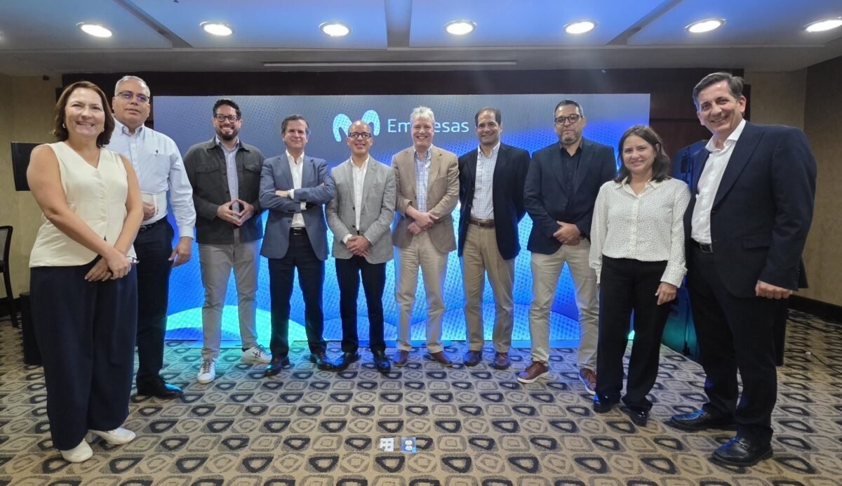 Movistar Empresas abordó el impacto de la IA y la innovación en la industria petrolera durante segundo encuentro Voces que Transforman