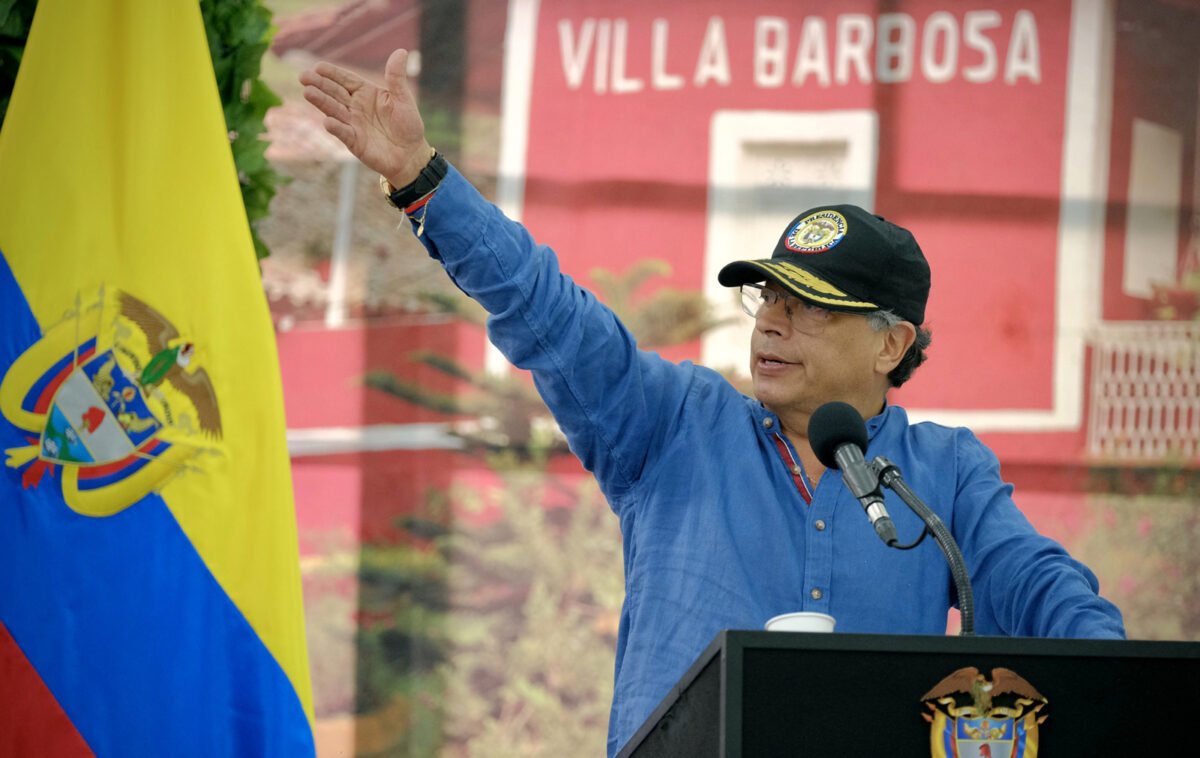 Petro aseguró que Venezuela está desactivando campamentos del ELN: los detalles