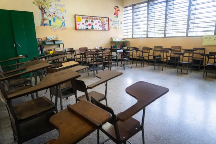 Comienzo del Año Escolar 2022 2023 clases presenciales liceo escuela colegios privado colegio público regreso a clases inicio de clases estudiantes aulas pupitres estudios Caracas Venezuela El Diario Jose Daniel Ramos