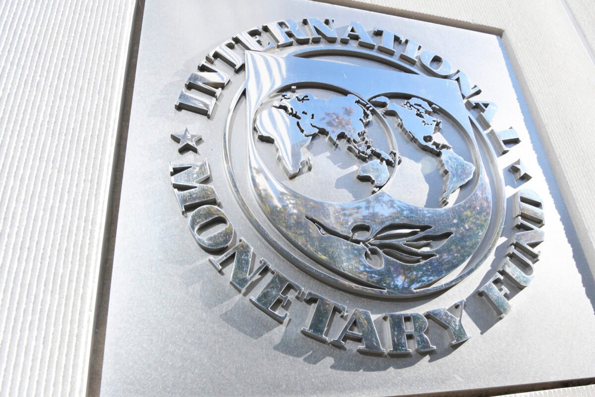 Venezuela evalúa con el FMI mecanismos de asistencia técnica y la recuperación de fondos en el exterior El FMI rebajó proyección de crecimiento para América Latina: ¿cómo se posiciona Venezuela?