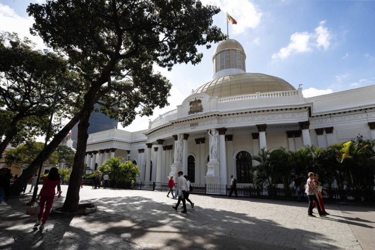#TeExplicamosElDía | Viernes 3 de abril Asamblea Nacional discutirá propuesta de ley de amnistía